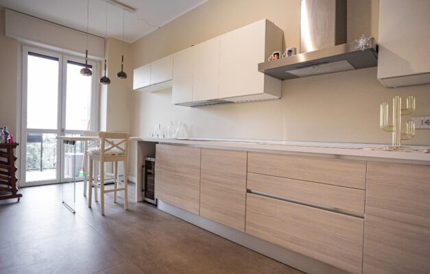 Ristrutturazione di interni a Lssone e Monza e Brianza, Como, Lecco, Varese