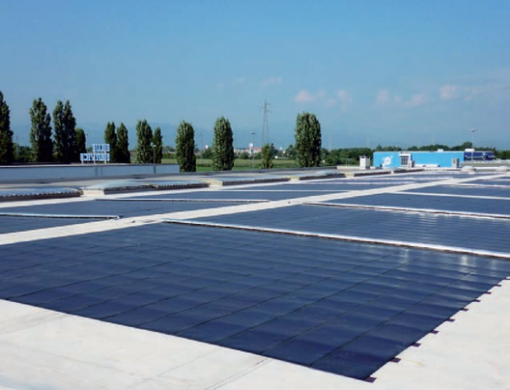fotovoltaico-flessibile-su-manto-sintetico